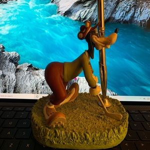 Disney goofy pen holder figuring